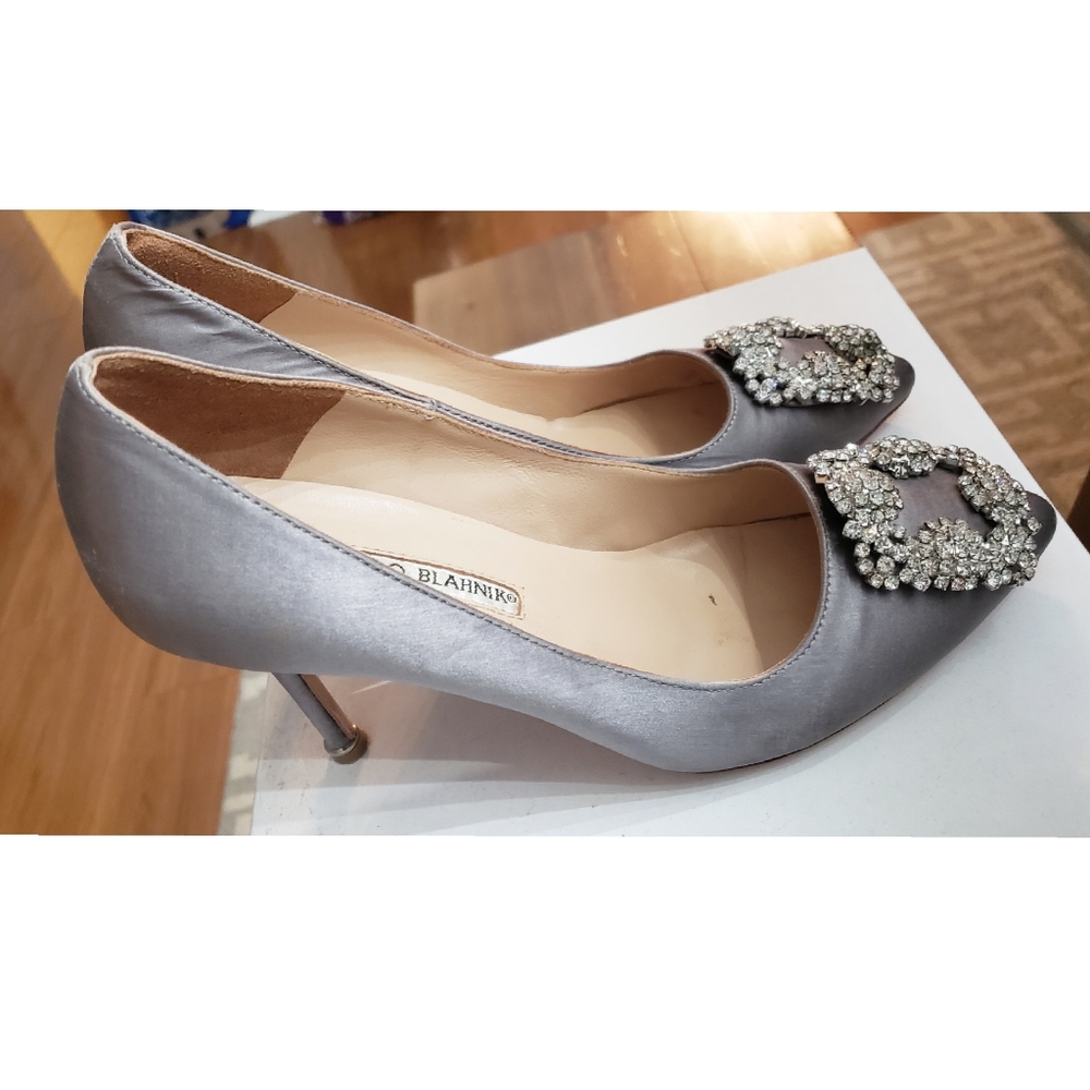 Manolo Blahnik Hangisi Grey Satin - Picture 5 of 13